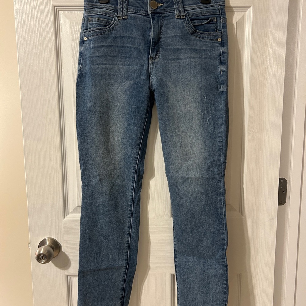 Democracy Mid-Wash Ab-Solution Straight Jeans